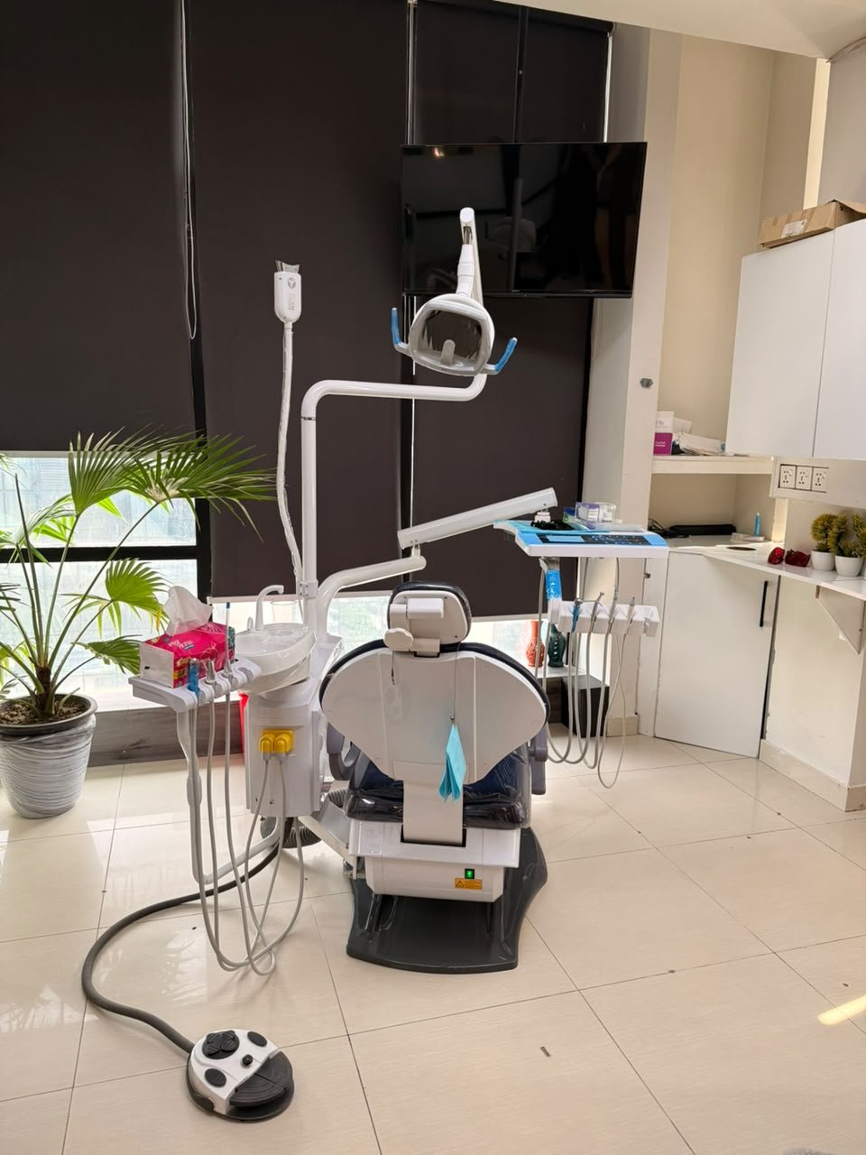 Dental chair and equipment at M M Dental Associates